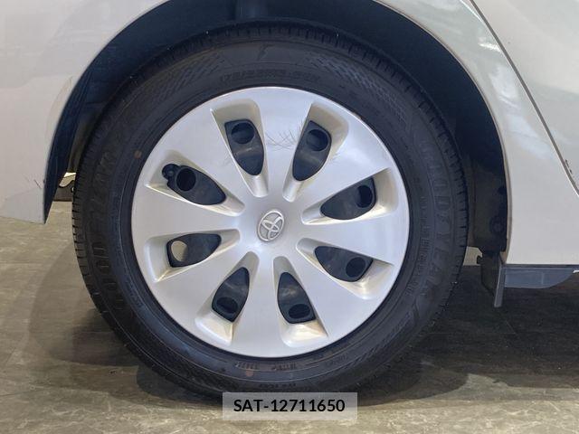 Toyota AQUA 2014-02 7057407-6