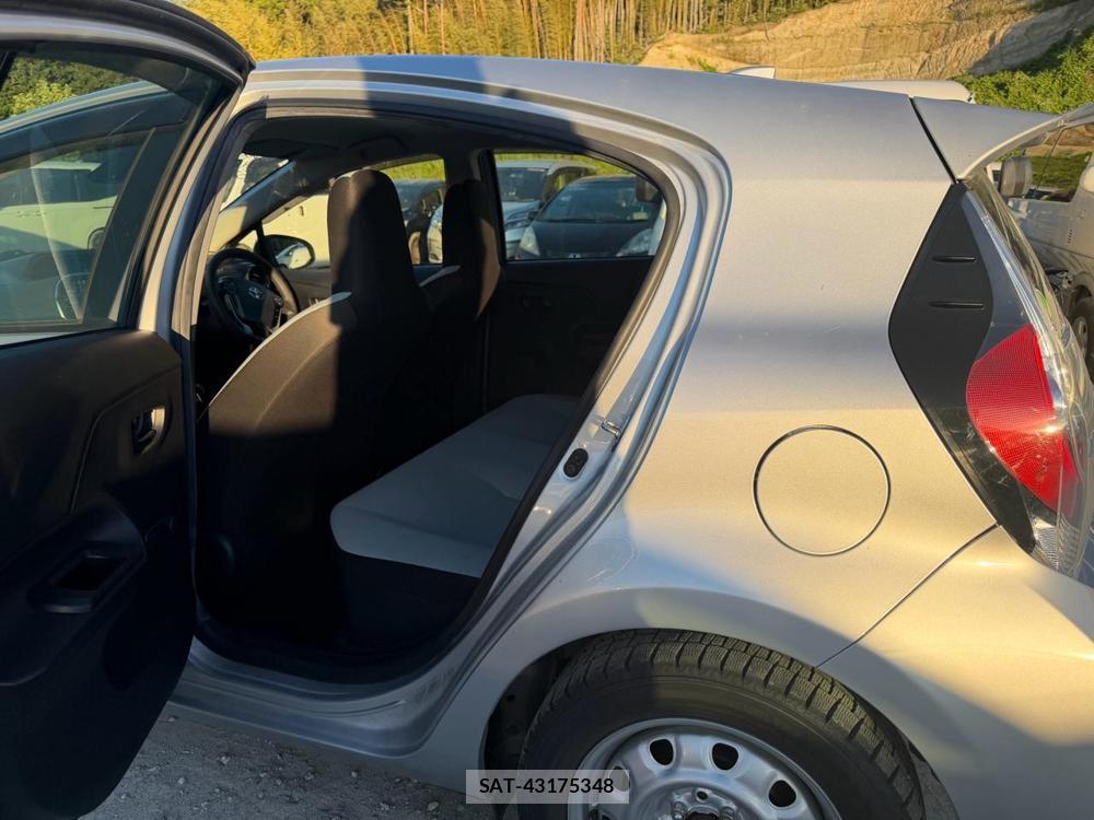 Toyota AQUA 2018 6714479-9