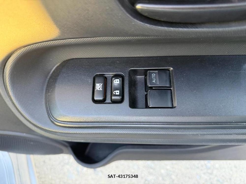 Toyota AQUA 2018 6714479-18