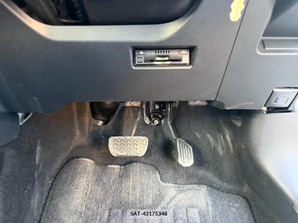 Toyota AQUA 2018 6714479-19