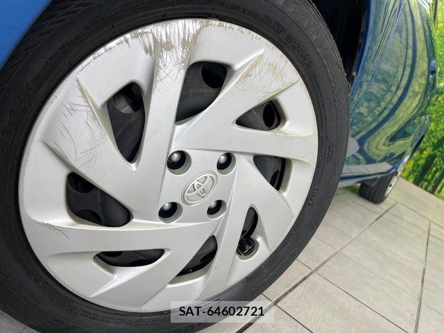 Toyota AQUA 2019-05 7214819-12