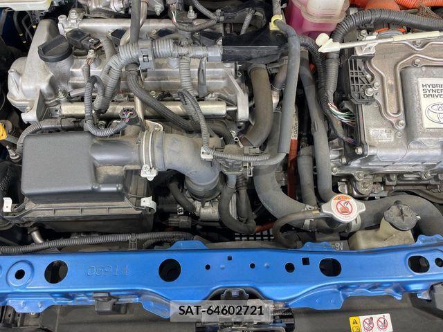 Toyota AQUA 2019-05 7214819-17