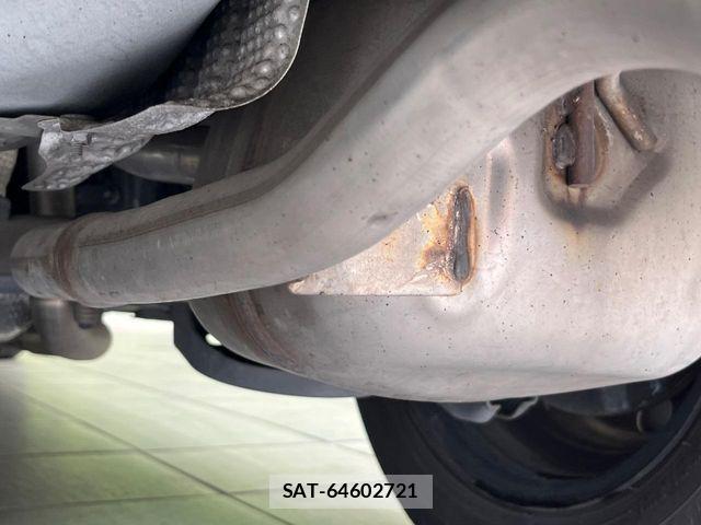 Toyota AQUA 2019-05 7214819-19