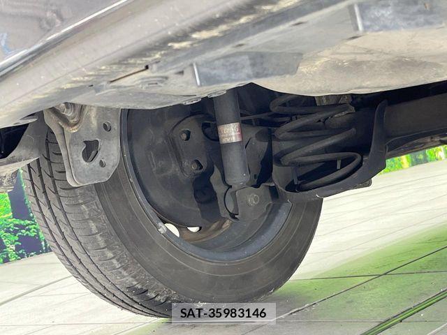 Toyota AQUA 2016-06 7214765-19