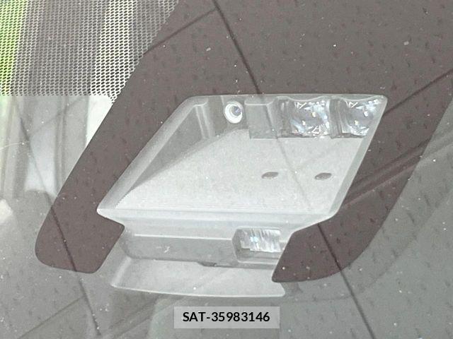 Toyota AQUA 2016-06 7214765-4