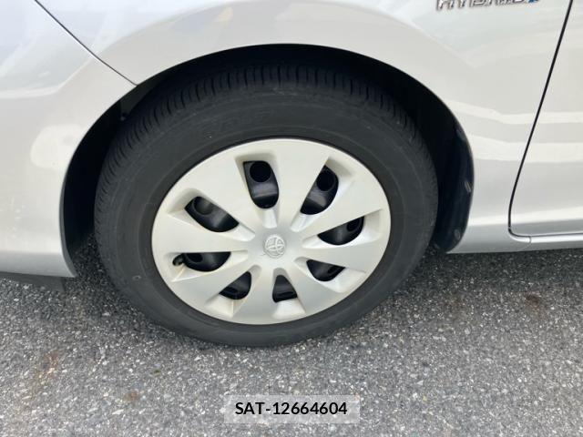 Toyota AQUA 2013-01 7214694-5