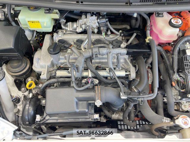 Toyota AQUA 2017-07 7214785-17