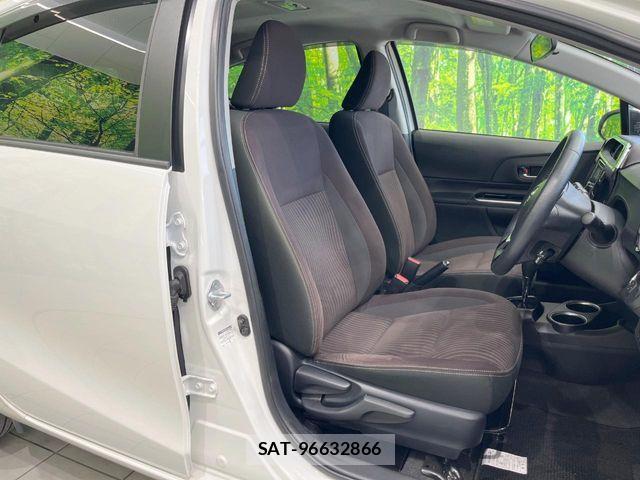 Toyota AQUA 2017-07 7214785-7