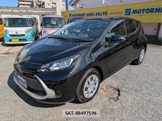 Toyota AQUA 2022-01 7214864-0