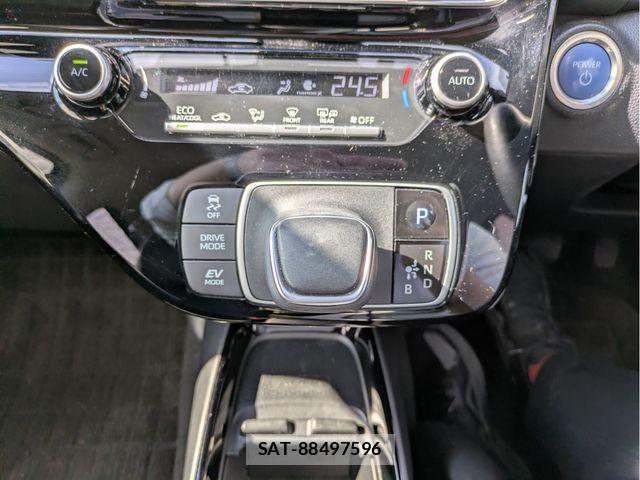 Toyota AQUA 2022-01 7214864-11