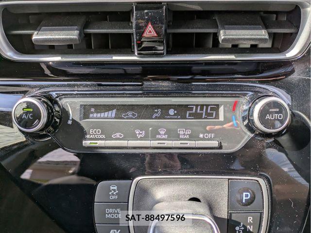 Toyota AQUA 2022-01 7214864-12