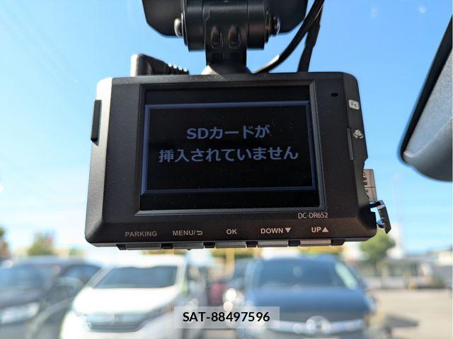 Toyota AQUA 2022-01 7214864-15