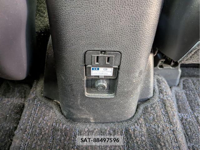 Toyota AQUA 2022-01 7214864-29