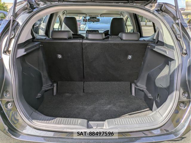 Toyota AQUA 2022-01 7214864-6
