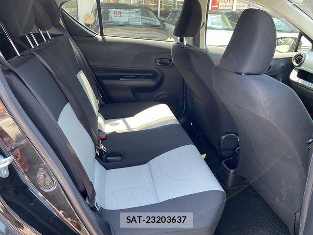 Toyota AQUA 2014-03 7214718-12