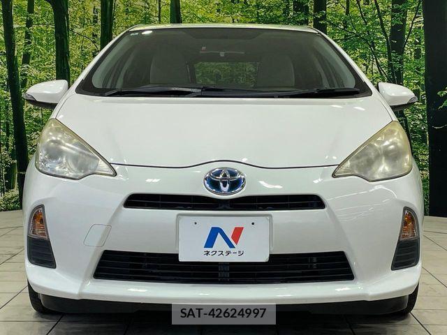 Toyota AQUA 2012-03 7214670-13