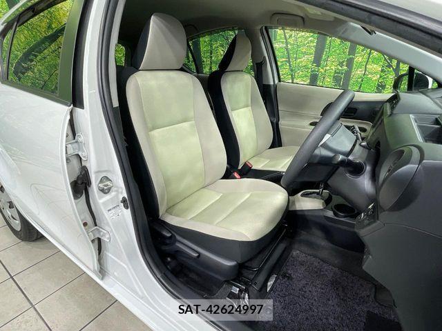 Toyota AQUA 2012-03 7214670-7