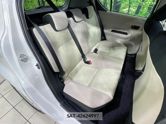 Toyota AQUA 2012-03 7214670-8