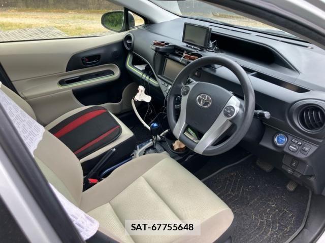 Toyota AQUA 2012-05 7214687-9