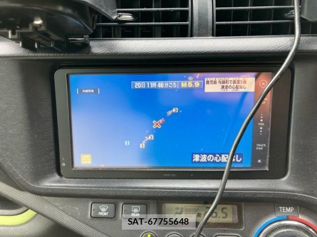 Toyota AQUA 2012-05 7214687-16