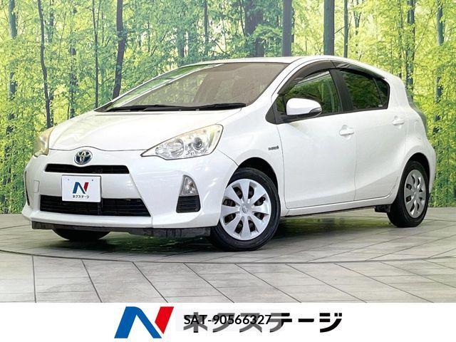 Toyota AQUA 2013-06 7214695-0
