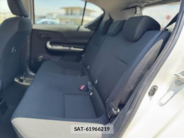 Toyota AQUA 2018-07 7214803-17