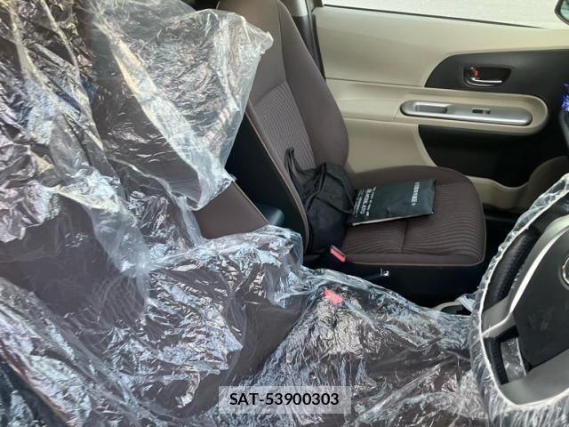 Toyota AQUA 2012-01 7214664-10