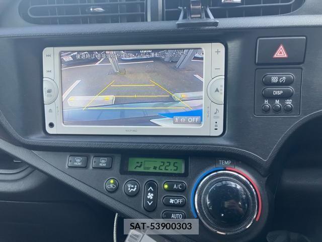 Toyota AQUA 2012-01 7214664-16