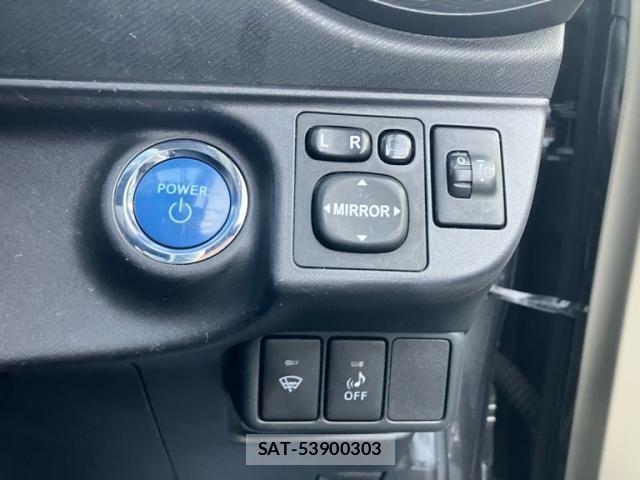 Toyota AQUA 2012-01 7214664-18
