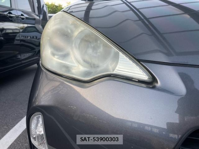 Toyota AQUA 2012-01 7214664-4