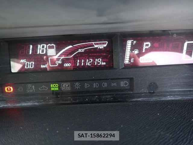 Toyota AQUA 2015-03 7214738-12