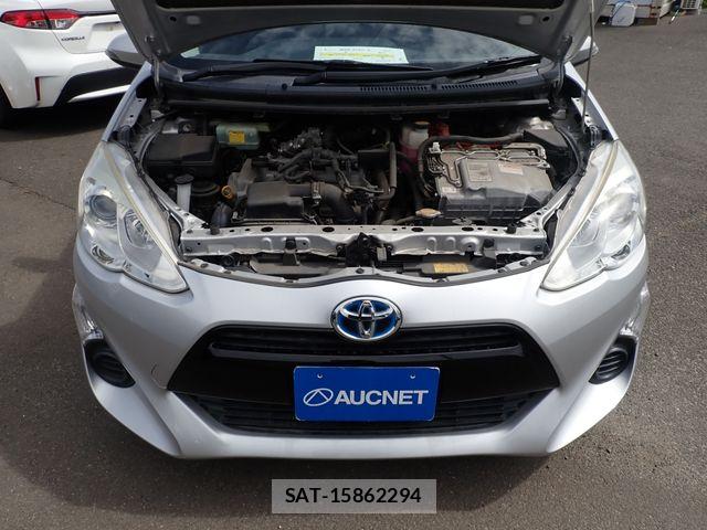 Toyota AQUA 2015-03 7214738-23
