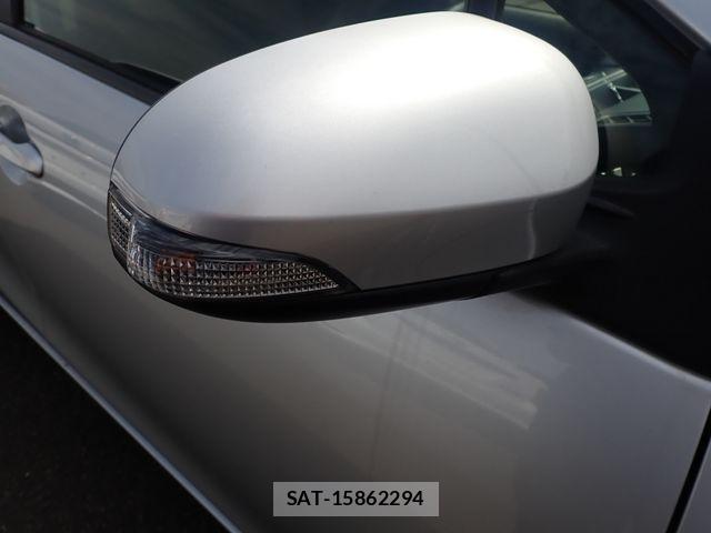 Toyota AQUA 2015-03 7214738-4
