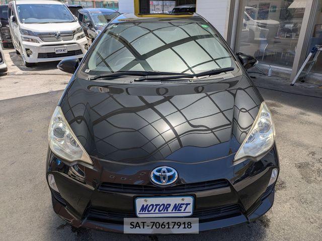 Toyota AQUA 2013-10 7214714-15