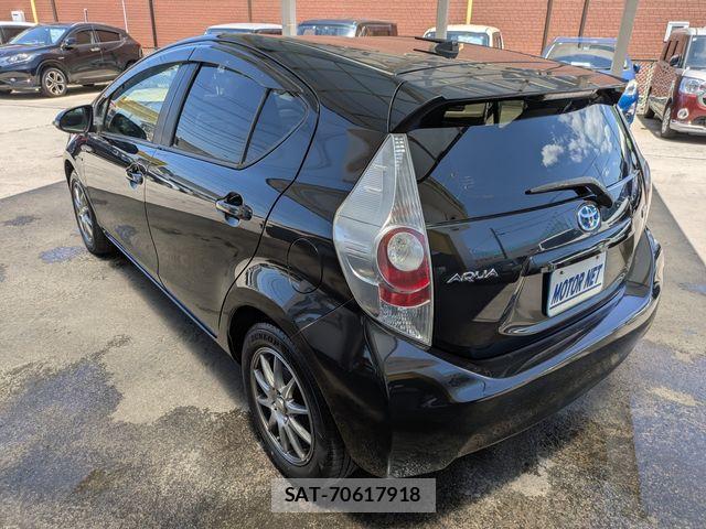 Toyota AQUA 2013-10 7214714-19