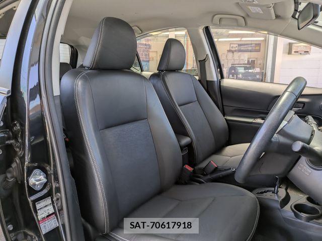 Toyota AQUA 2013-10 7214714-26