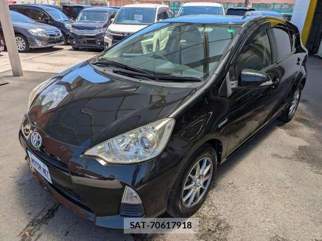 Toyota AQUA 2013-10 7214714-29
