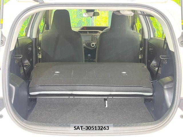 Toyota AQUA 2020-04 7214839-9