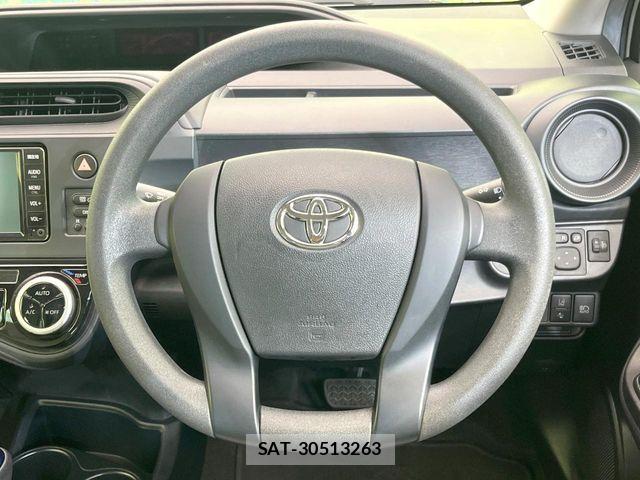 Toyota AQUA 2020-04 7214839-10