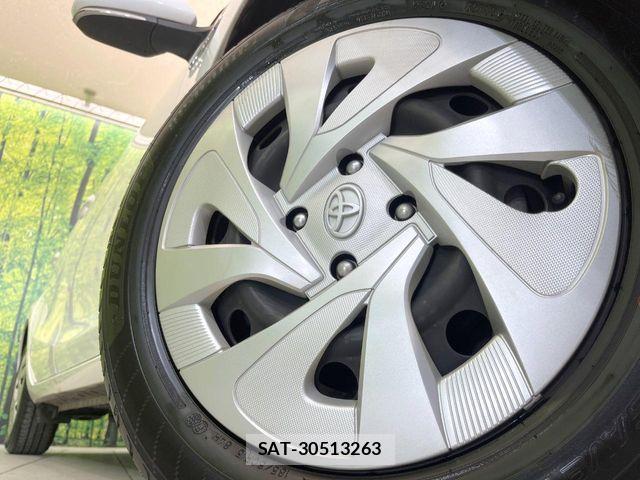 Toyota AQUA 2020-04 7214839-12