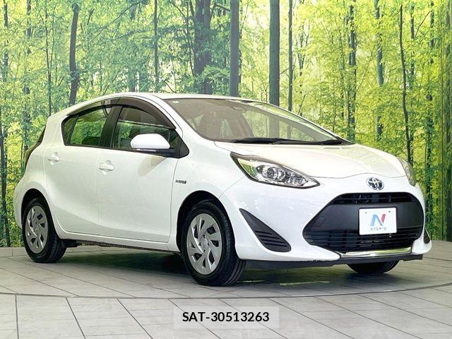 Toyota AQUA 2020-04 7214839-15