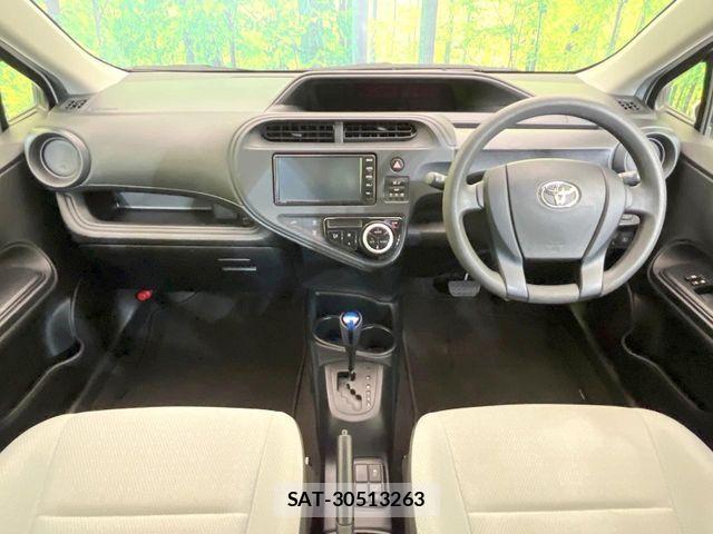 Toyota AQUA 2020-04 7214839-1
