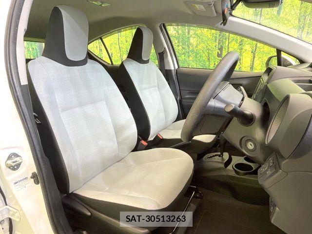 Toyota AQUA 2020-04 7214839-7