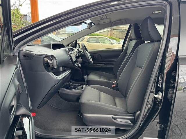 Toyota AQUA 2018-05 7214805-17