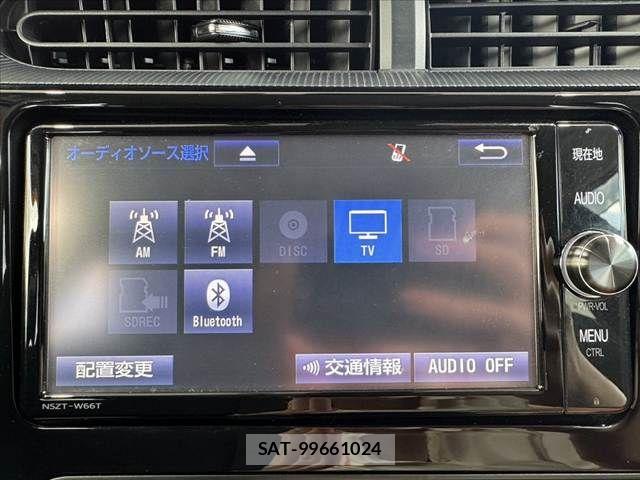 Toyota AQUA 2018-05 7214805-22