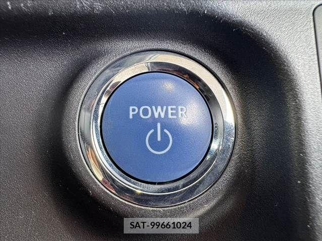 Toyota AQUA 2018-05 7214805-5