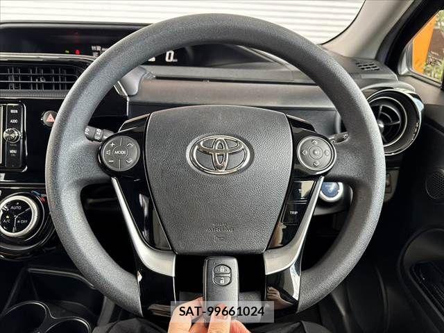 Toyota AQUA 2018-05 7214805-6