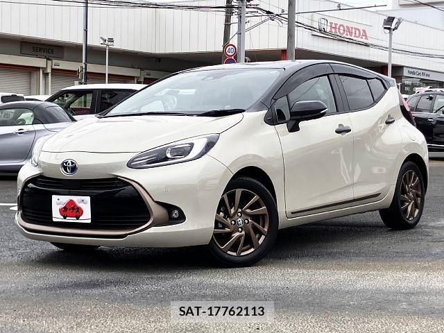 Toyota AQUA 2025-01 7214870-0