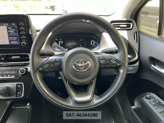 Toyota AQUA 2022-08 7214866-13