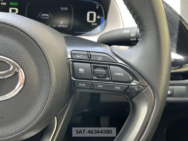 Toyota AQUA 2022-08 7214866-17